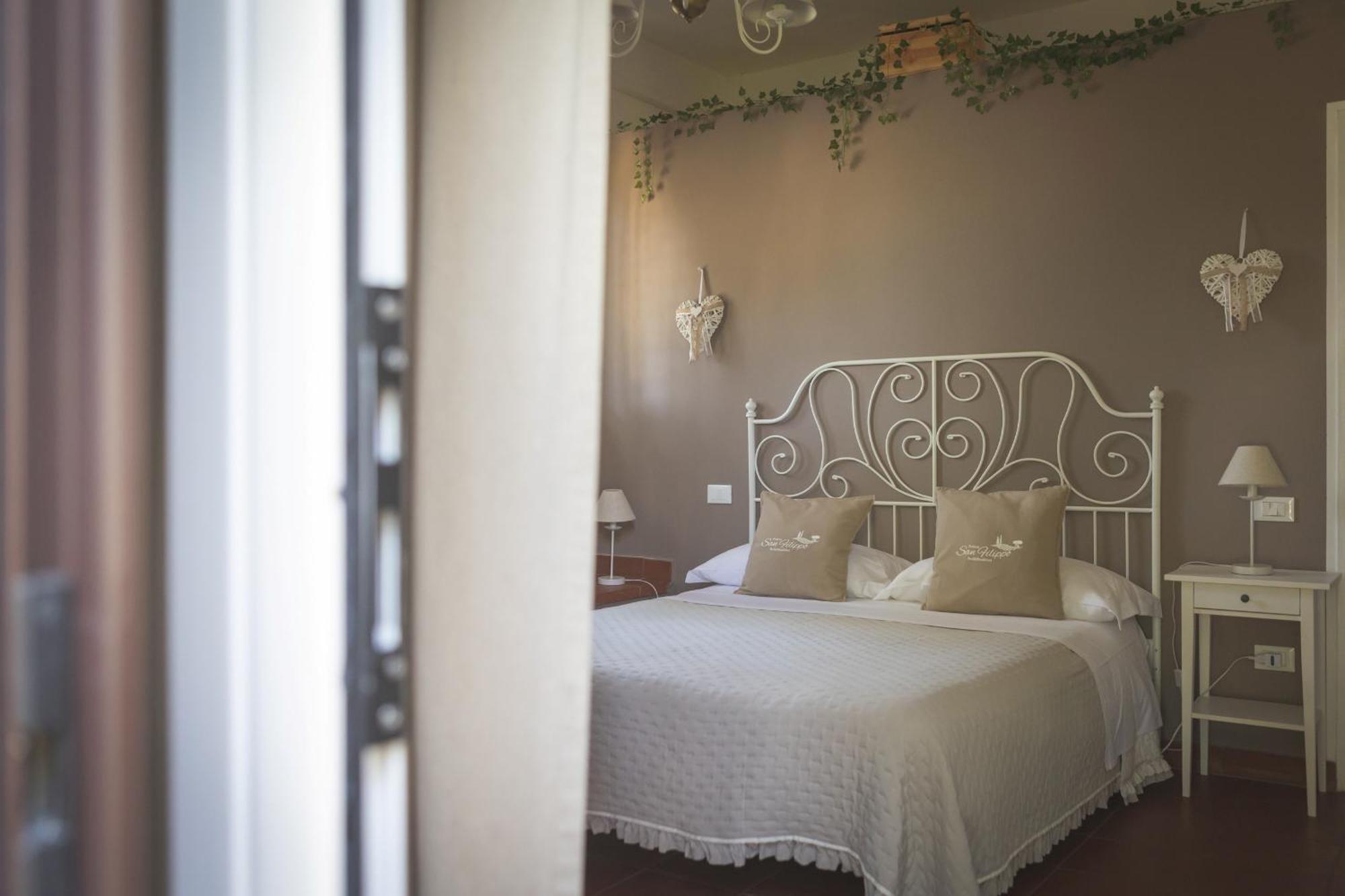 Podere San Filippo B&B-Apartment-Pet Friendly-Rent Bike And Bike Friendly Bibbona Szoba fotó